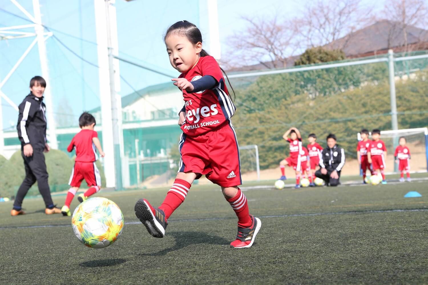 公式】東急Sレイエス フットボールスクール | Jリーガーを多数輩出