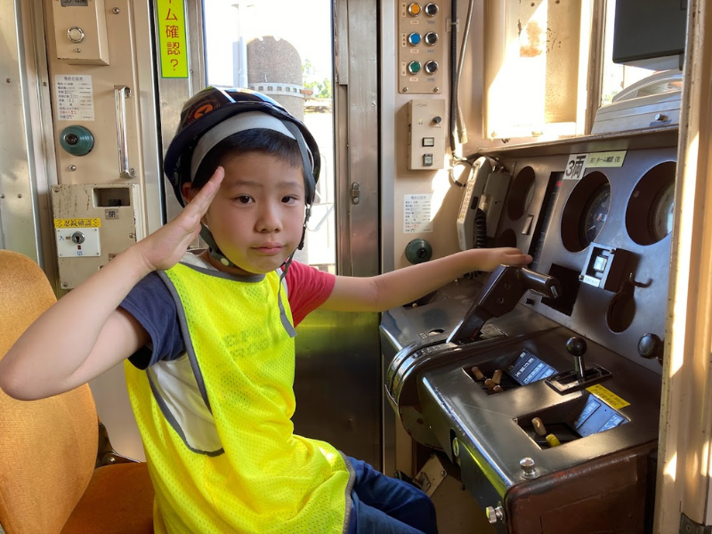 ★列車内で車運転士さん体験